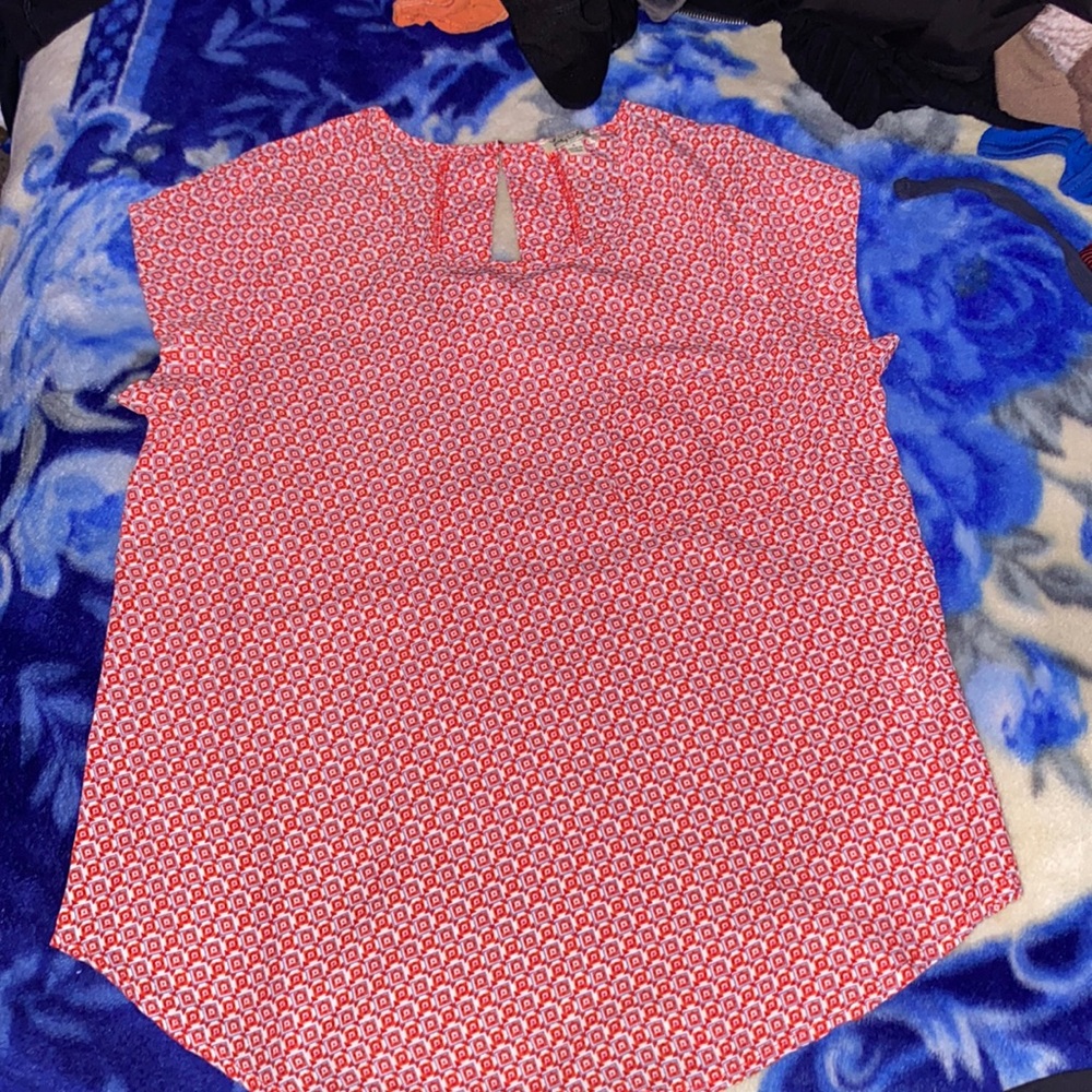 Red & White Floral Blouse! Casual & Fit Wear!